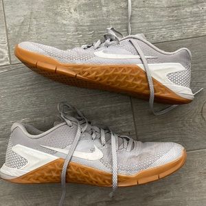Used Nike Metcon 4